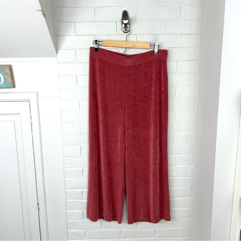Chico’s Travelers Stretch Comfort Mini Wide Leg Cropped Pants Size 8/10